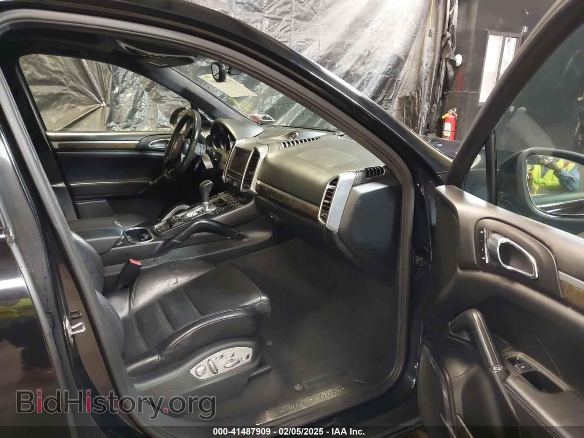 2011 PORSCHE CAYENNE - VIN: WP1AC2A27BLA85233 - Фото 5