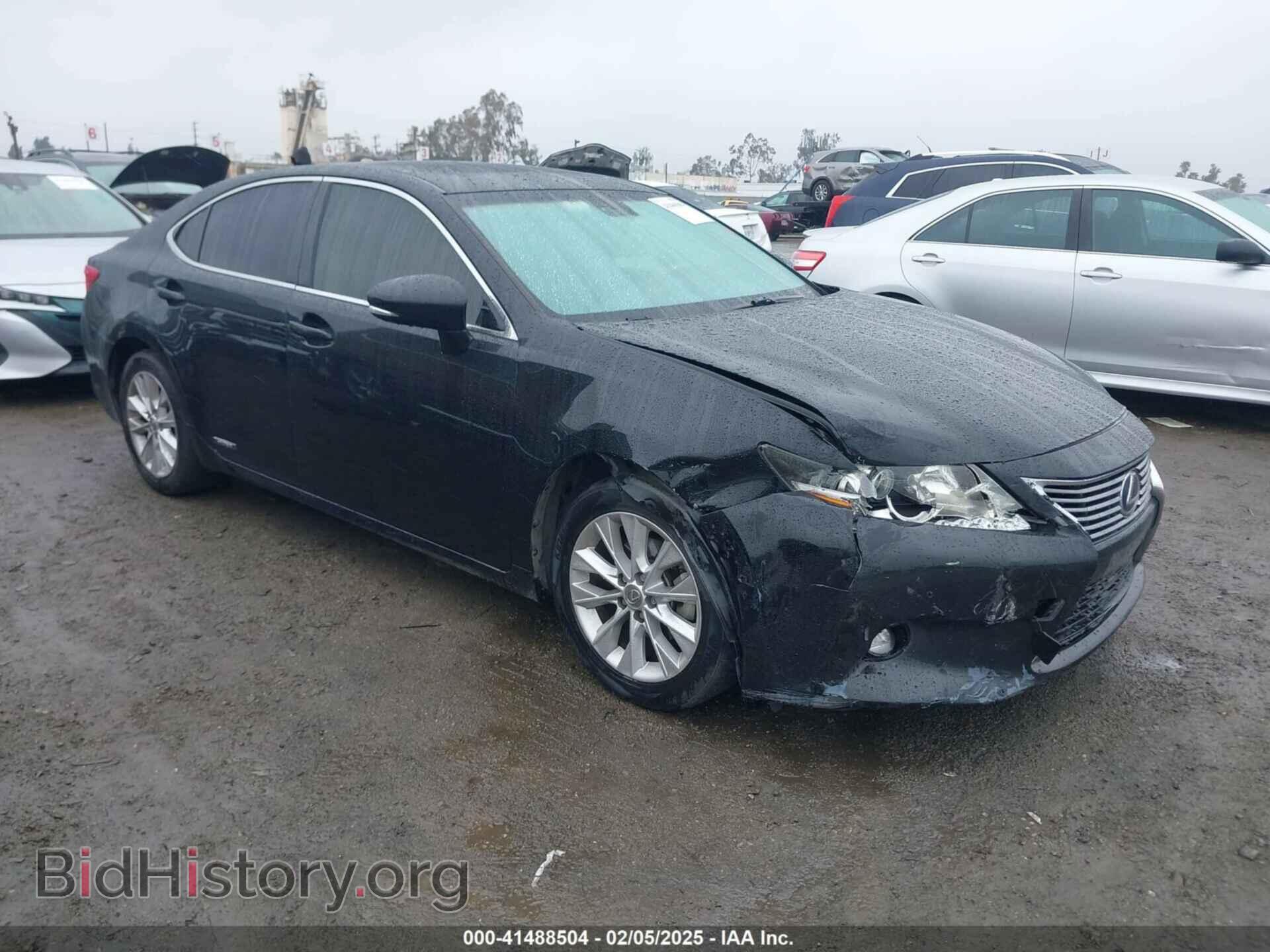 Photo JTHBW1GG8F2098481 - LEXUS ES 300H 2015