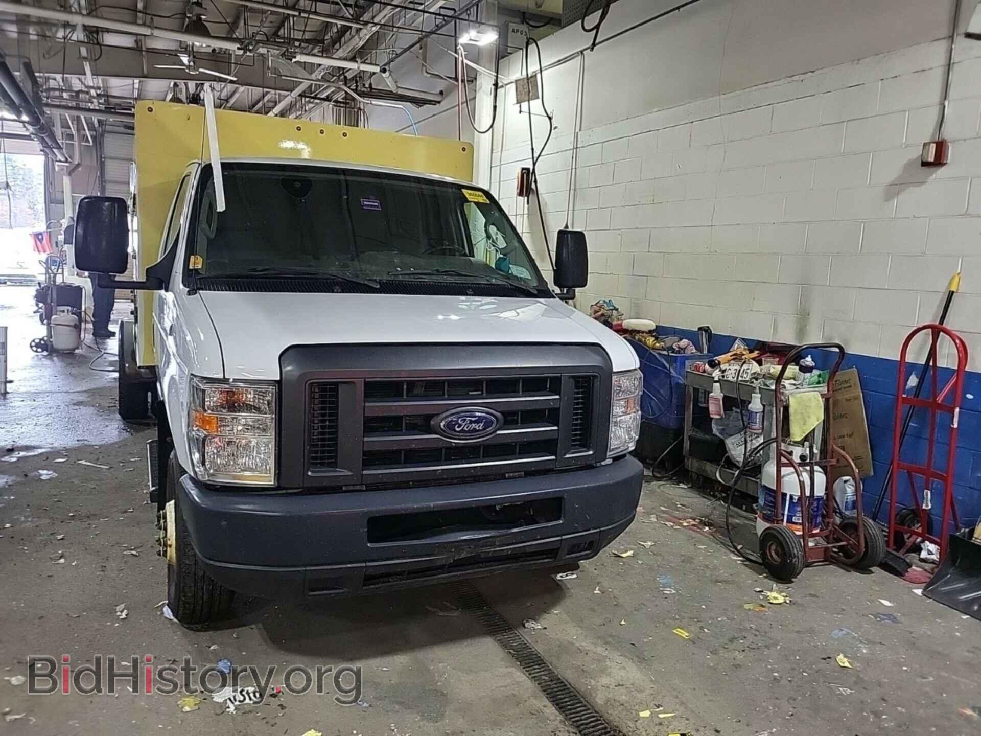 2019 FORD ECONOLINE - VIN: 1FDXE4FSXKDC07793 - Фото 3