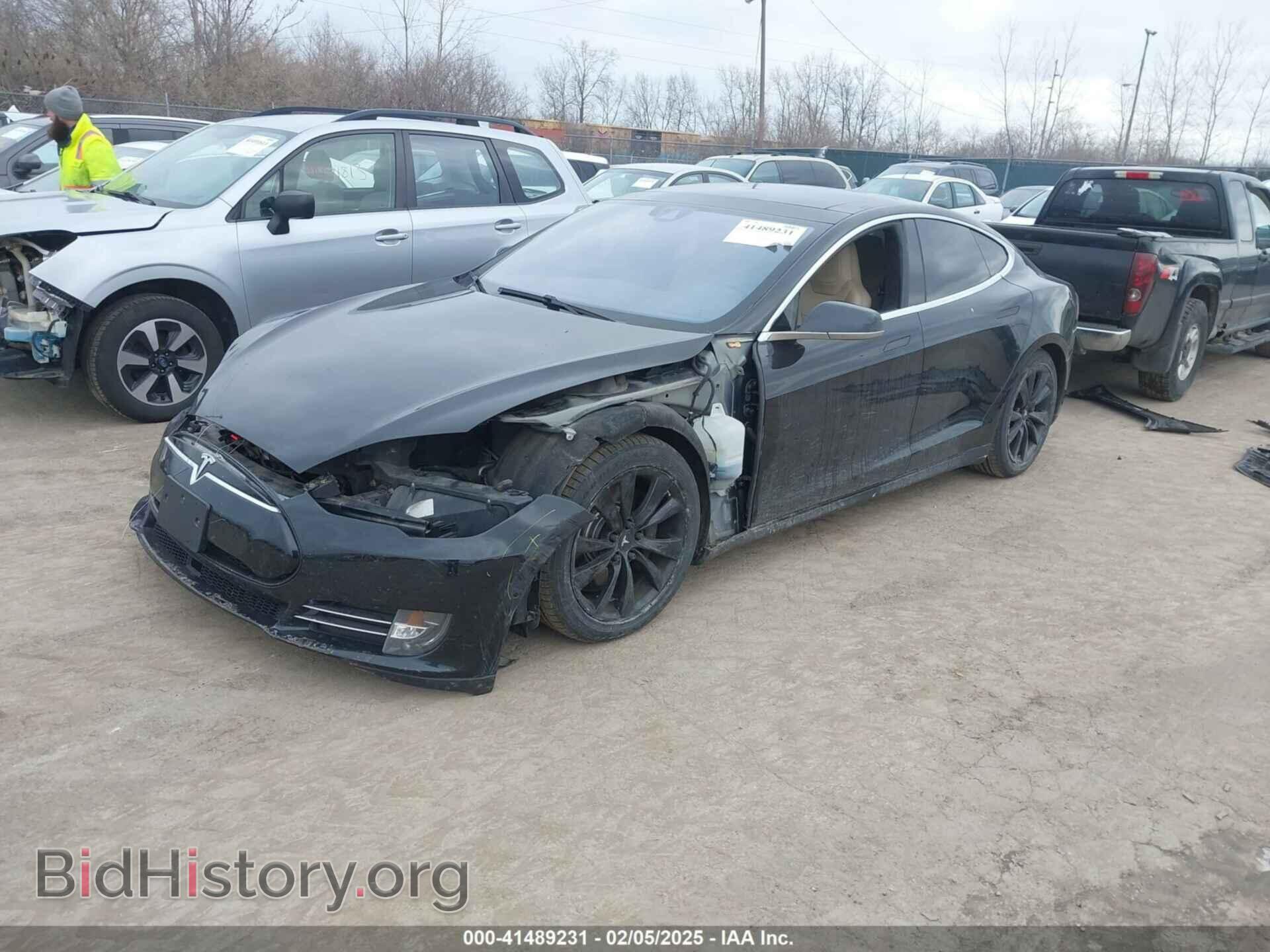 2015 TESLA MODEL S - VIN: 5YJSA1E23FF118463 - Фото 2