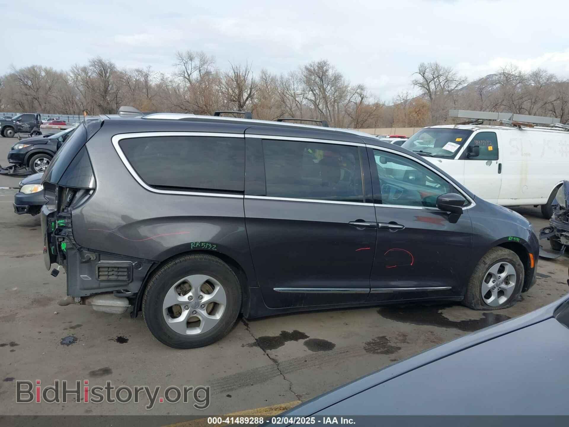2017 CHRYSLER PACIFICA - VIN: 2C4RC1EG0HR511140 - Фото 13