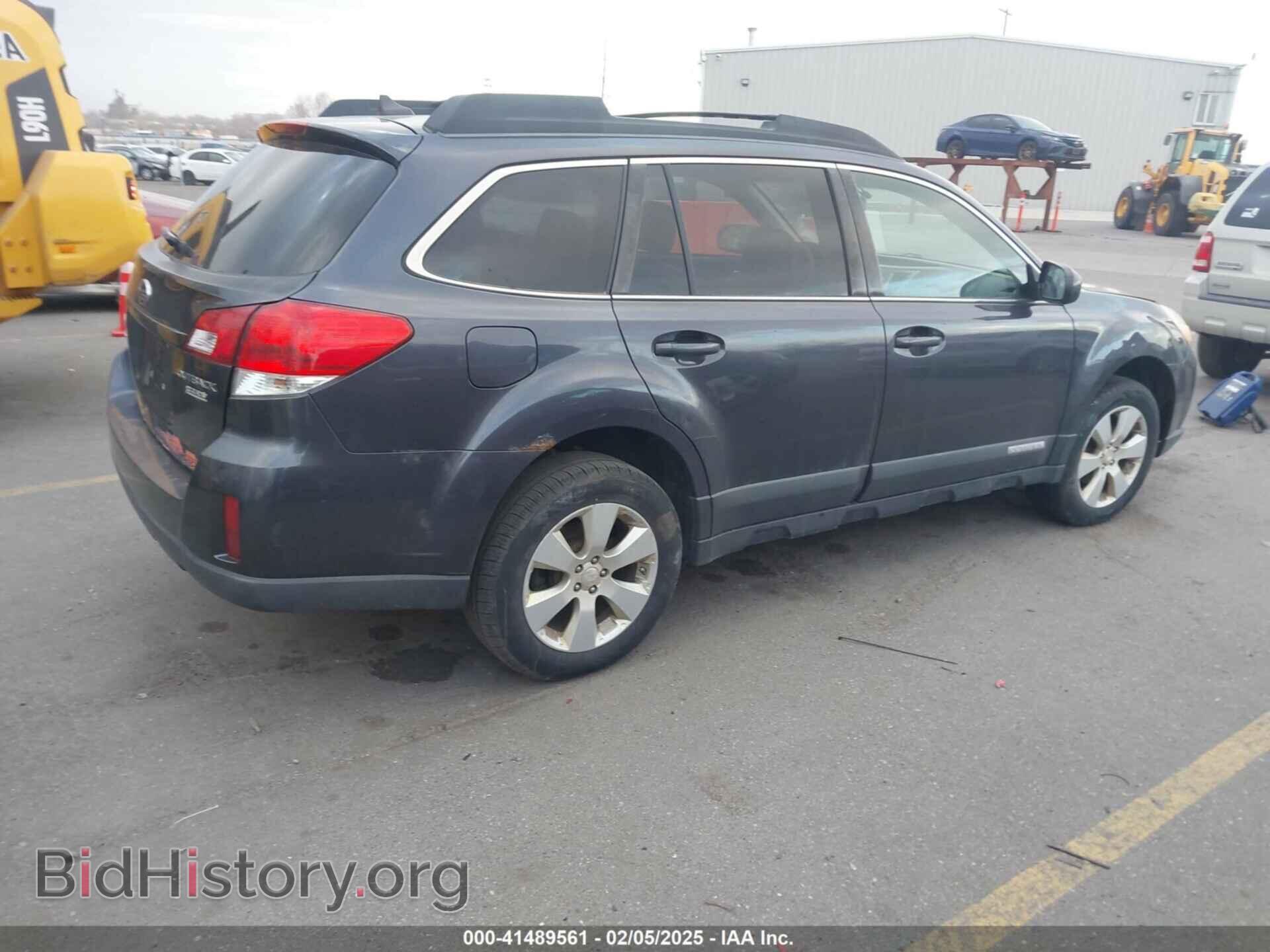 2011 SUBARU OUTBACK - VIN: 4S4BRBKC1B3310852 - Фото 4