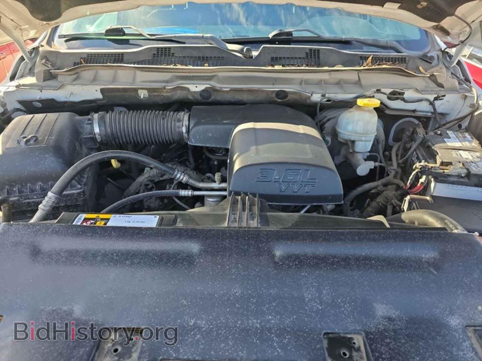 2018 RAM 1500 - VIN: 1C6RR7FG4JS331896 - Фото 4
