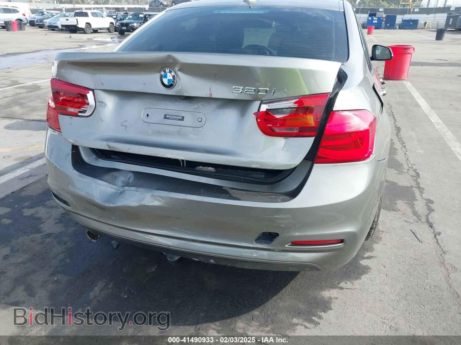 2018 BMW 320I - VIN: WBA8A9C53JAH14650 - Фото 16