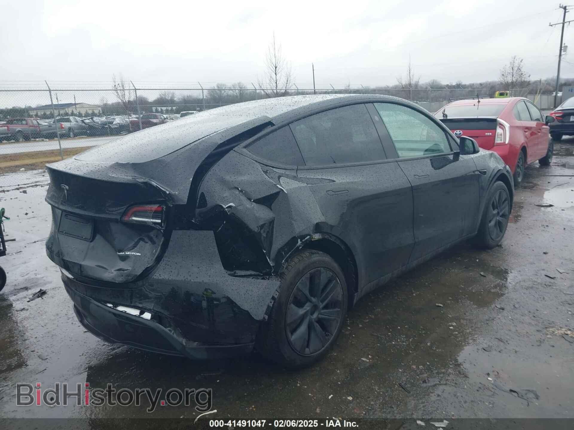 2024 TESLA MODEL Y - VIN: 7SAYGAEE2RF182116 - Фото 4