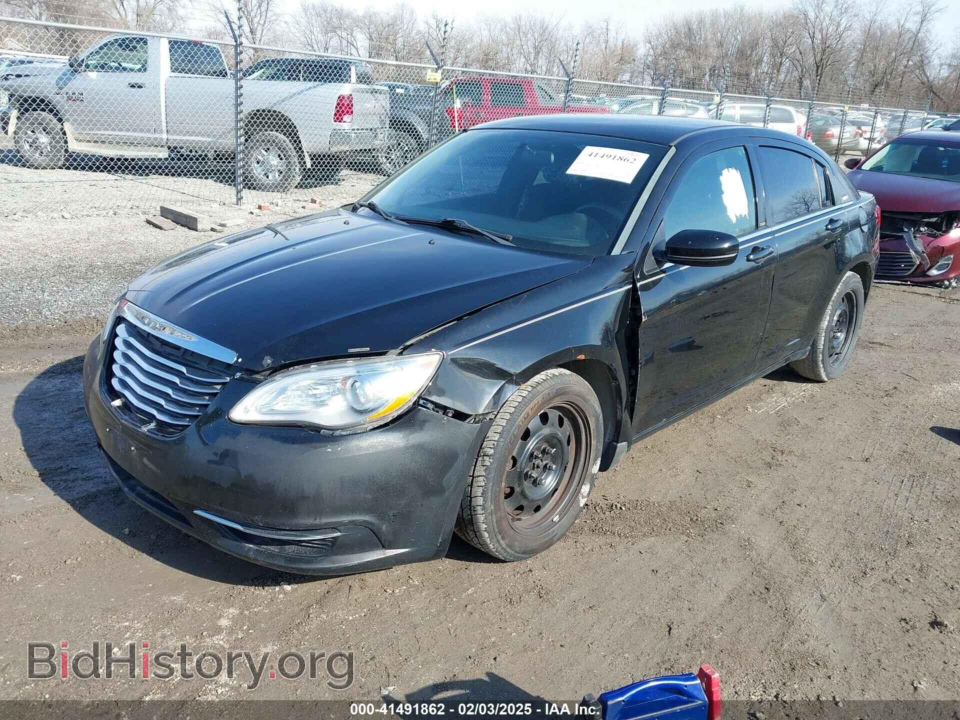 2012 CHRYSLER 200 - VIN: 1C3CCBAB9CN281890 - Фото 2