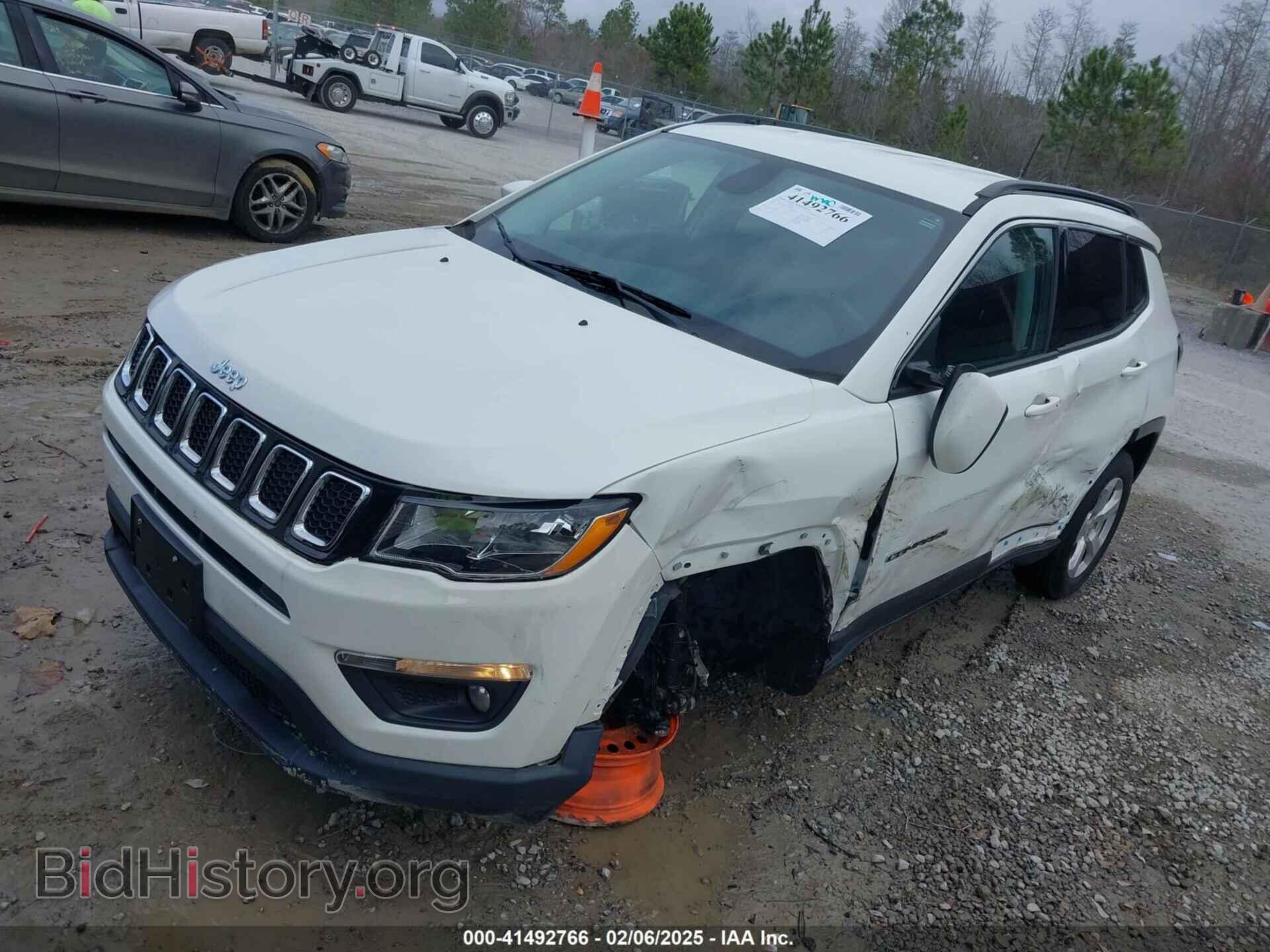 2019 JEEP COMPASS - VIN: 3C4NJDBB7KT599834 - Фото 2