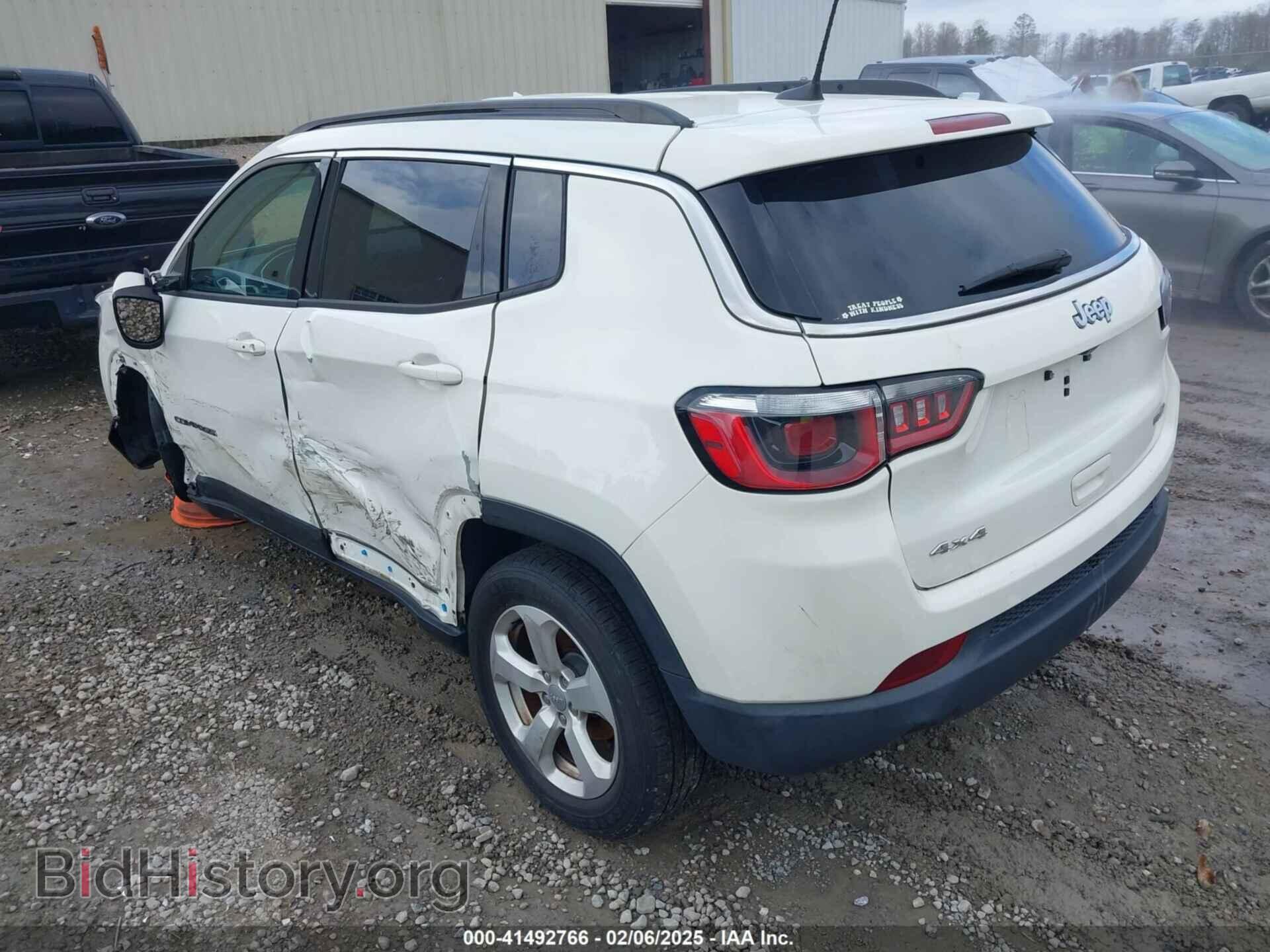 2019 JEEP COMPASS - VIN: 3C4NJDBB7KT599834 - Фото 3