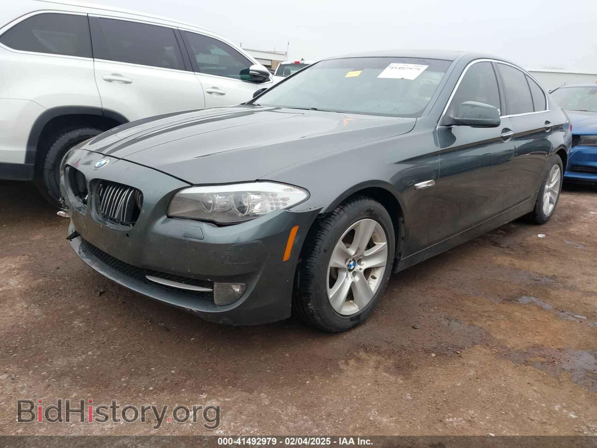 2013 BMW 528I - VIN: WBAXG5C5XDDY32066 - Фото 2
