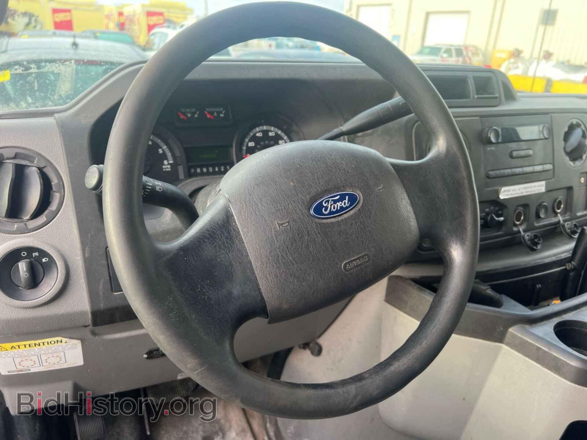 2018 FORD ECONOLINE - VIN: 1FDXE4FS9JDC33199 - Фото 2
