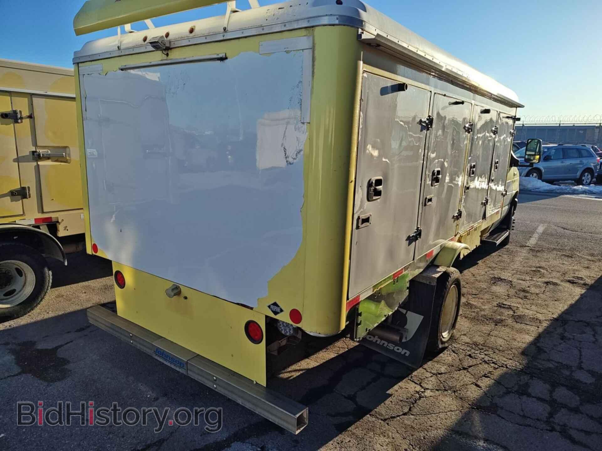 2018 FORD ECONOLINE - VIN: 1FDXE4FS7JDC33282 - Фото 2