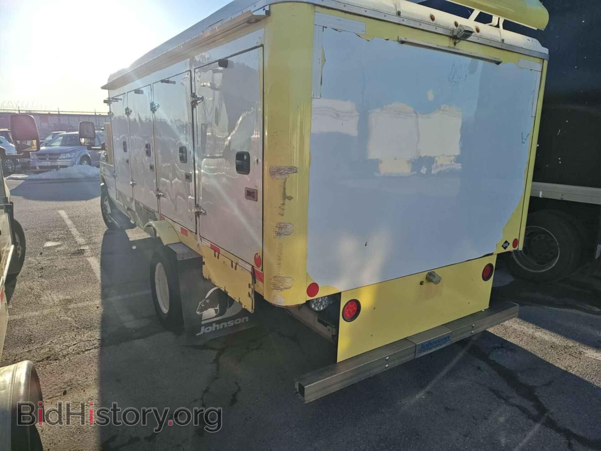 2018 FORD ECONOLINE - VIN: 1FDXE4FS7JDC33282 - Фото 3