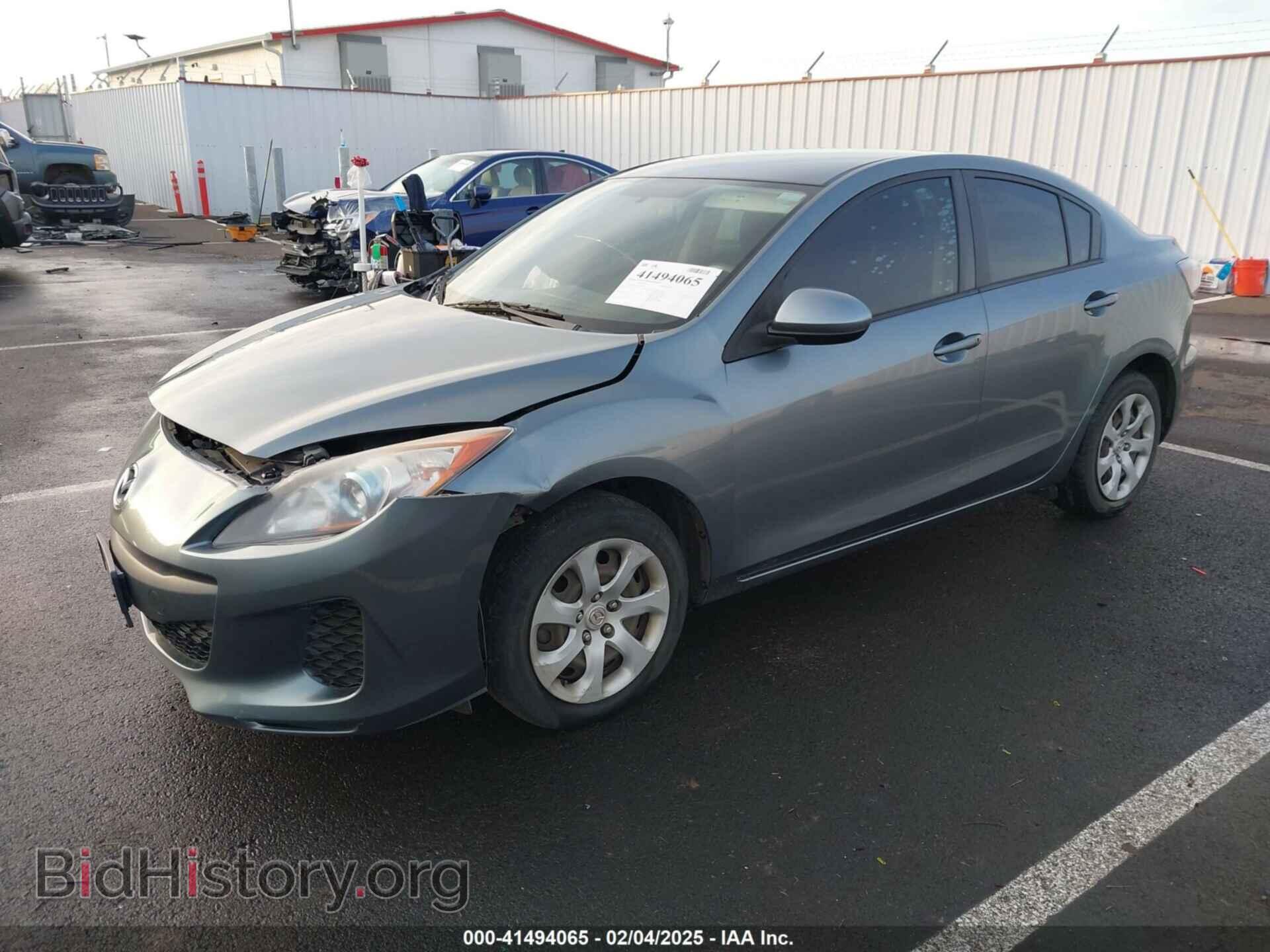 2013 MAZDA MAZDA3 - VIN: JM1BL1UP2D1749251 - Фото 2