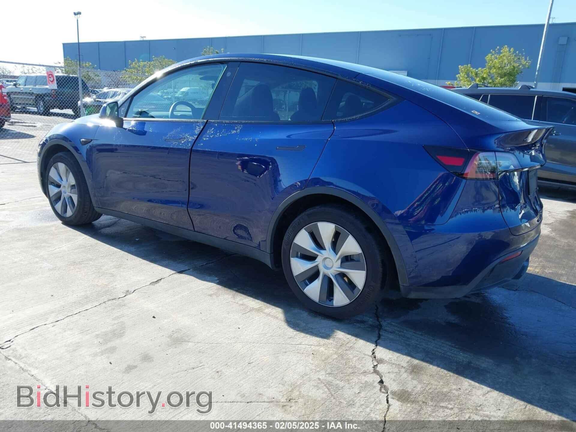 2023 TESLA MODEL Y - VIN: 7SAYGDEE7PF672484 - Photo 3