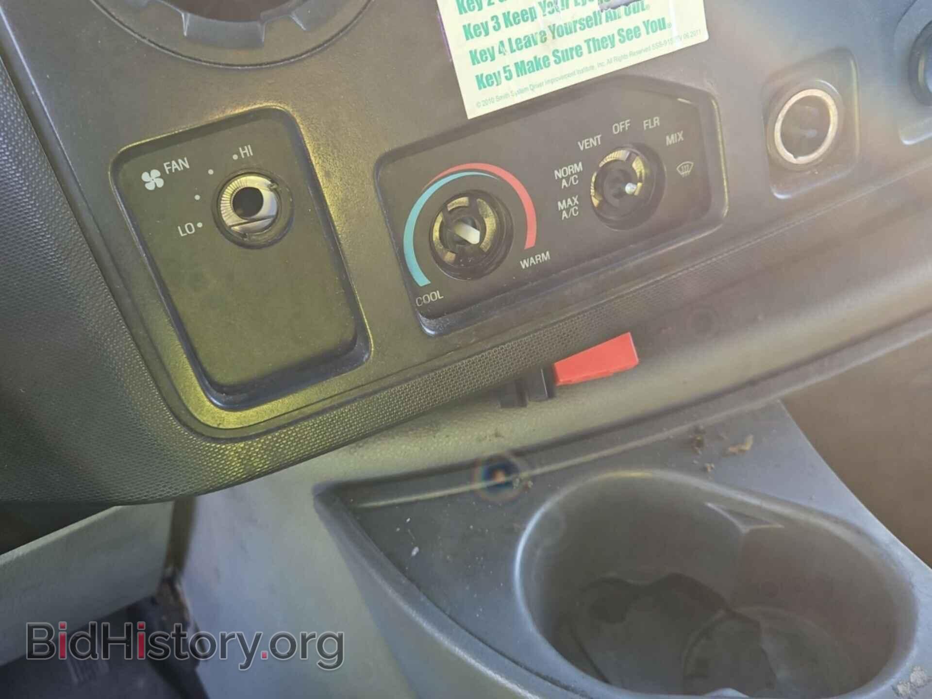 2010 FORD E-150 - VIN: 1FTNE1EW6ADA91764 - Фото 3