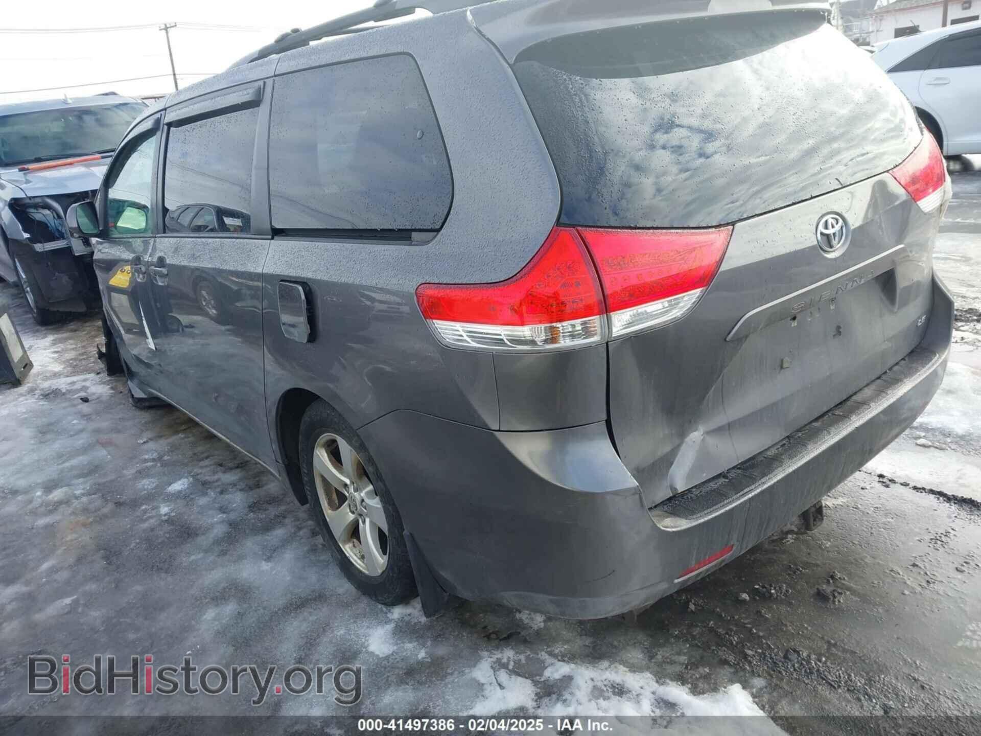 2011 TOYOTA SIENNA - VIN: 5TDKK3DC8BS173595 - Фото 3