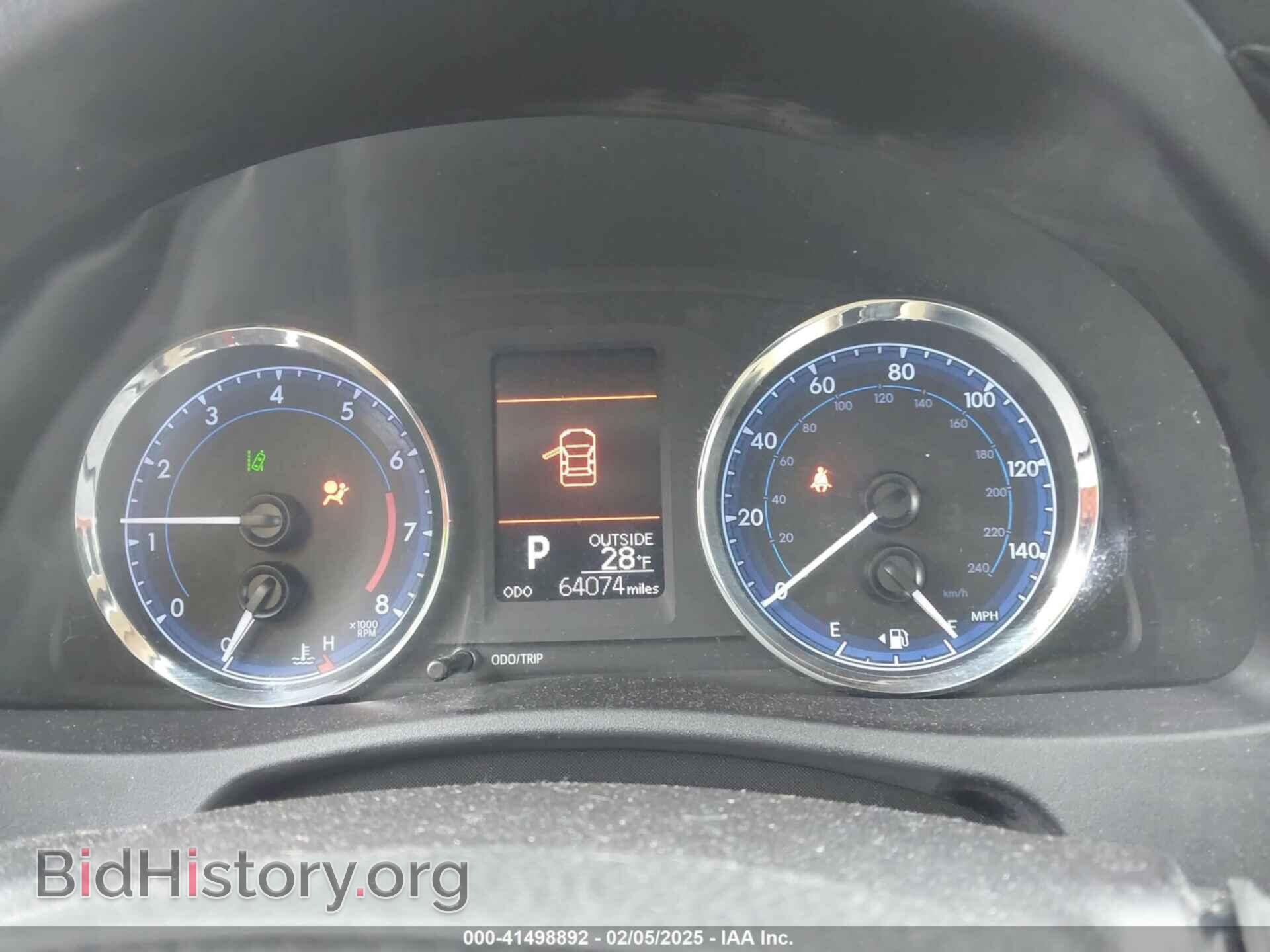 2018 TOYOTA COROLLA - VIN: 2T1BURHE3JC065093 - Фото 7