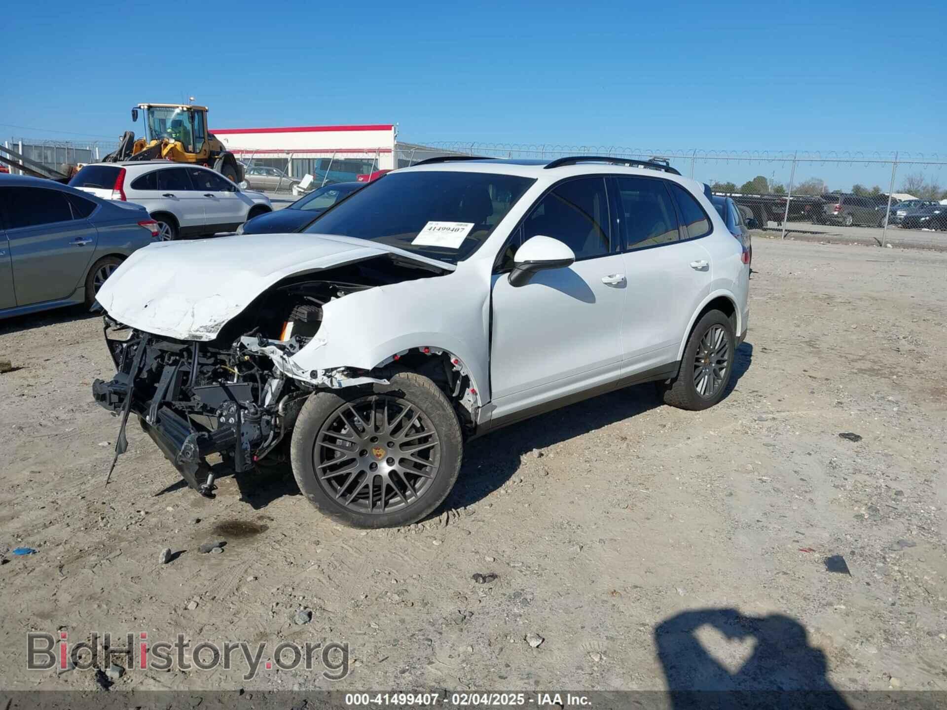 2017 PORSCHE CAYENNE - VIN: WP1AA2A24HKA86733 - Фото 2
