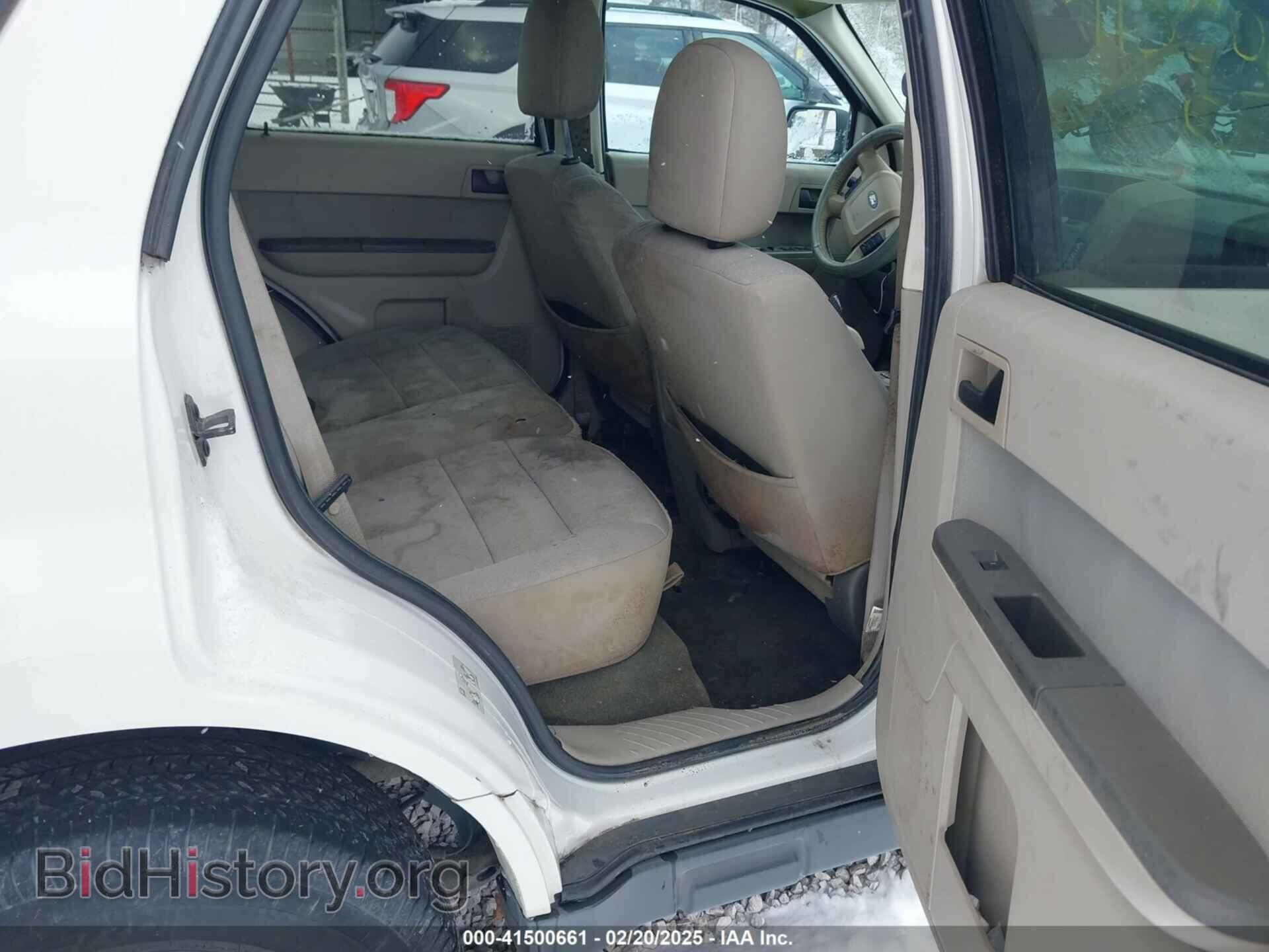 2011 FORD ESCAPE - VIN: 1FMCU0DG8BKB71686 - Фото 8