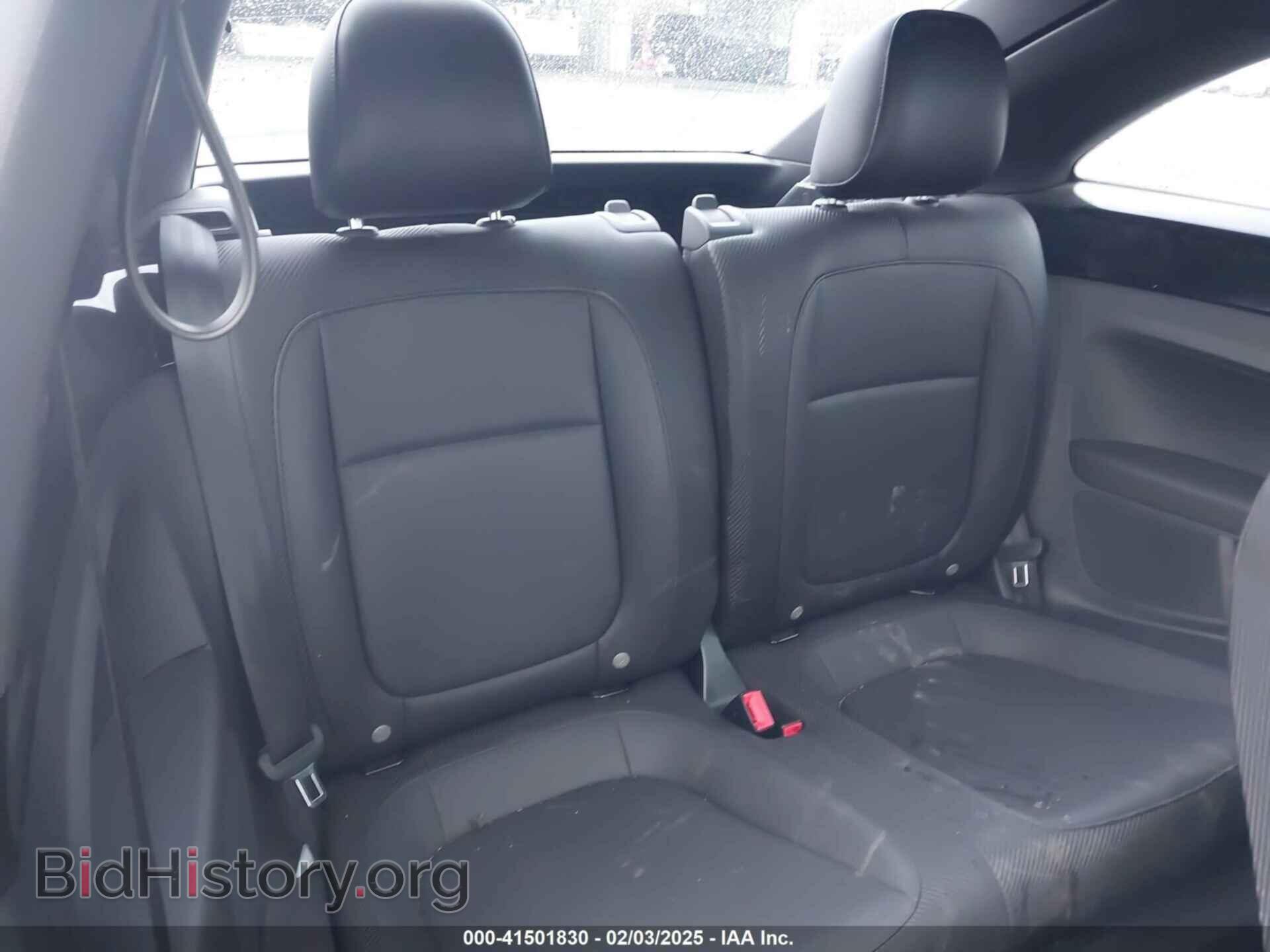 2014 VOLKSWAGEN BEETLE - VIN: 3VWJP7AT3EM608906 - Фото 8