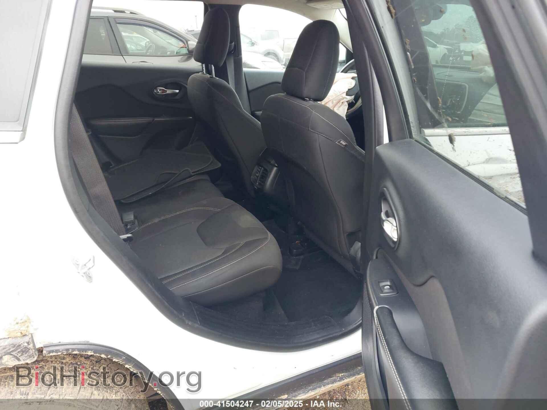 2015 JEEP CHEROKEE - VIN: 1C4PJLCB3FW655768 - Фото 8