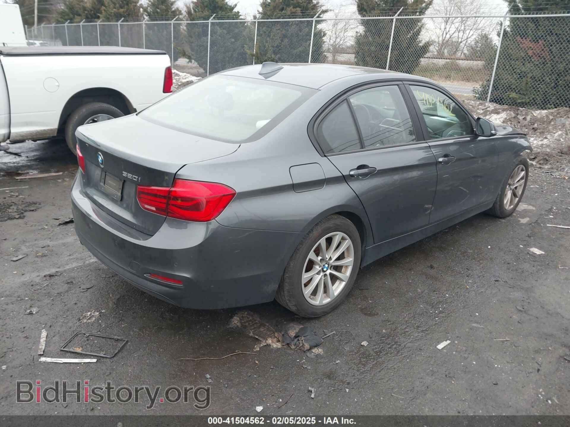 2016 BMW 320I - VIN: WBA8E1G58GNU11779 - Фото 4