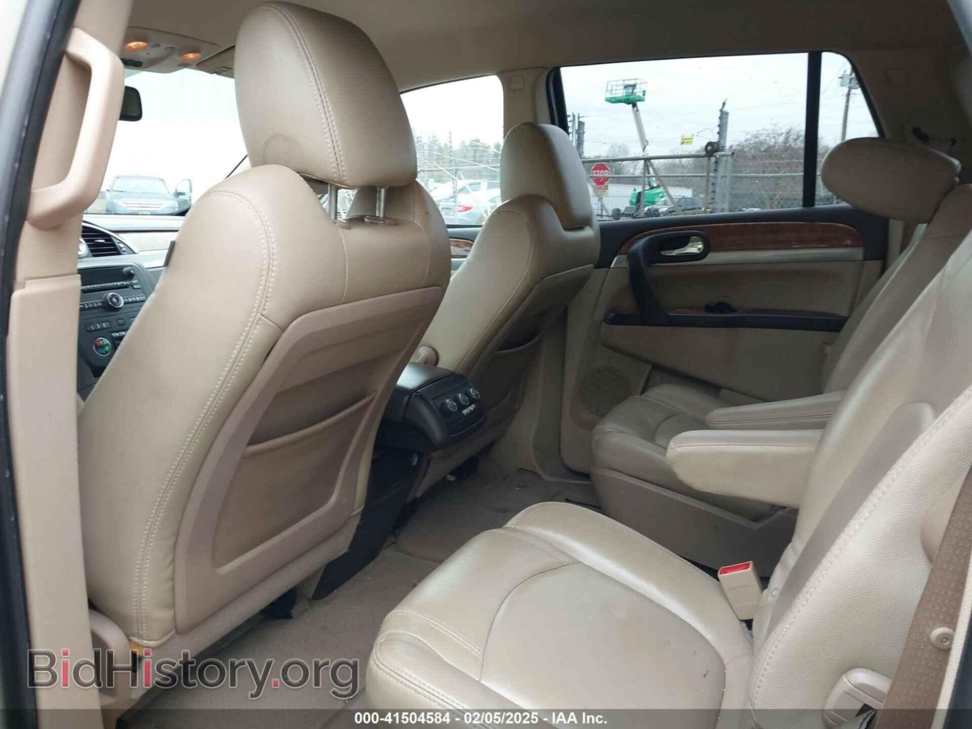 2011 BUICK ENCLAVE - VIN: 5GAKRAED8BJ312873 - Фото 8