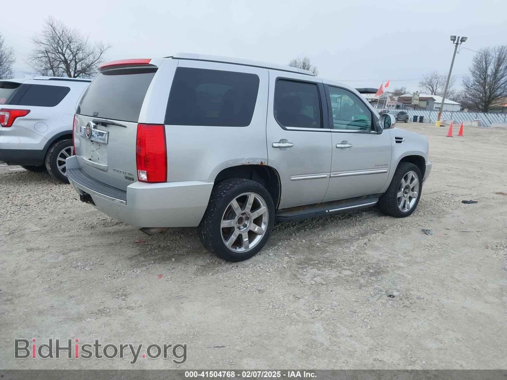 2011 CADILLAC ESCALADE - VIN: 1GYS4AEF5BR140506 - Фото 4
