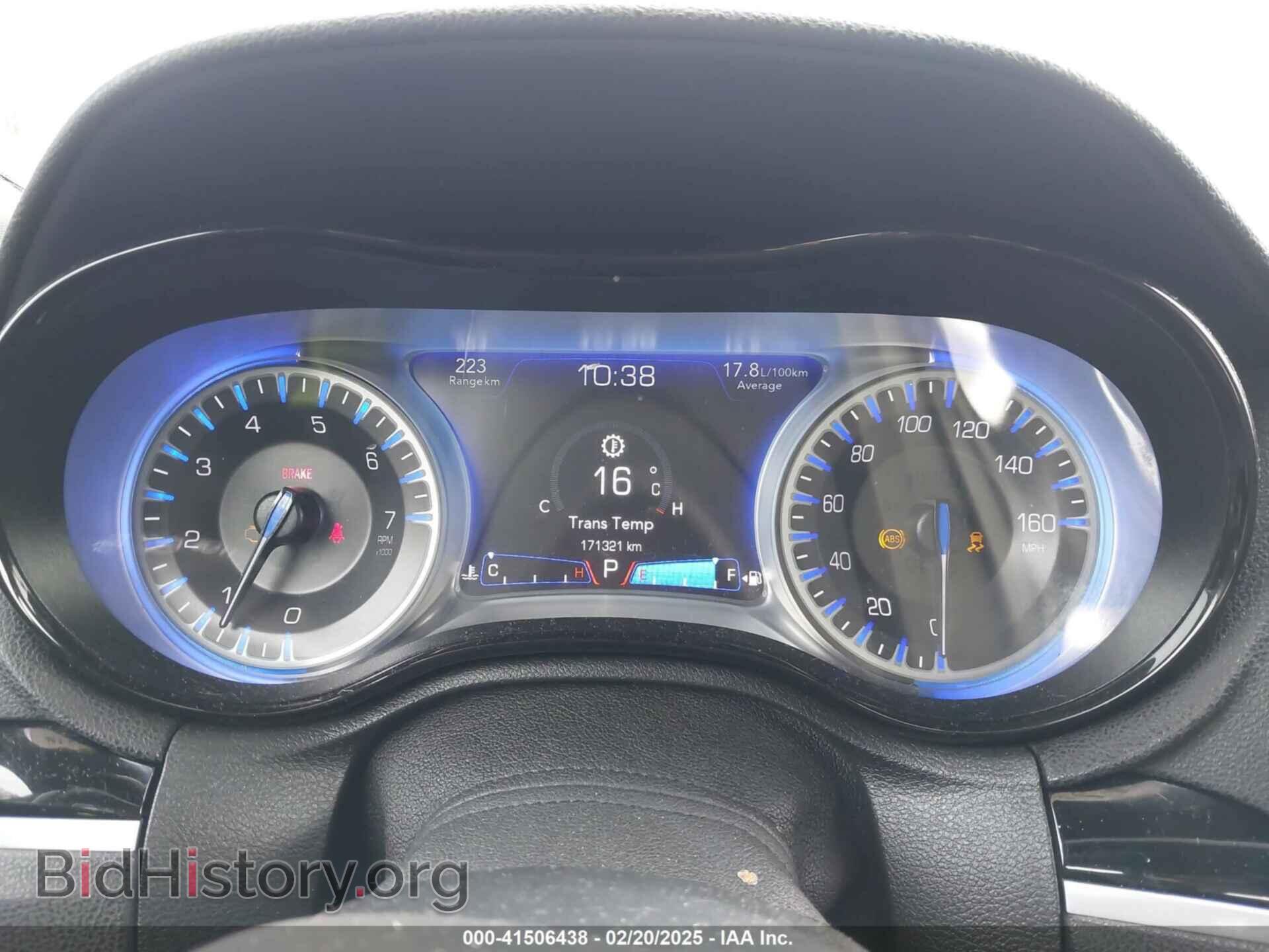 2018 CHRYSLER 300 - VIN: 2C3CCABG4JH208209 - Фото 7