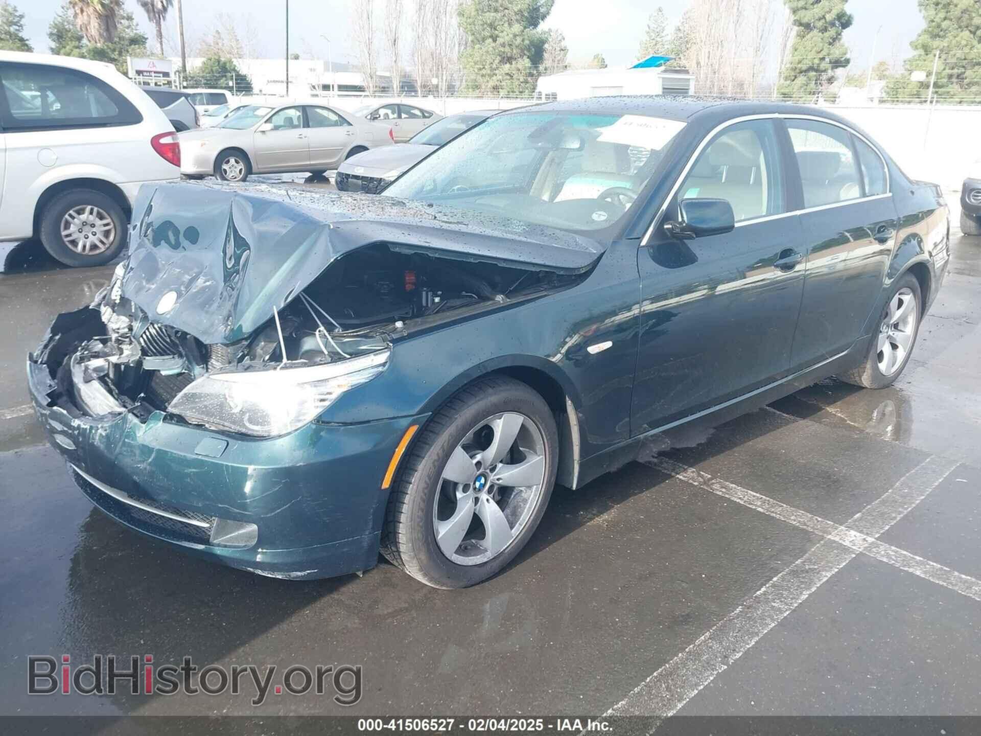 2008 BMW 528I - VIN: WBANU53578CT01855 - Фото 2