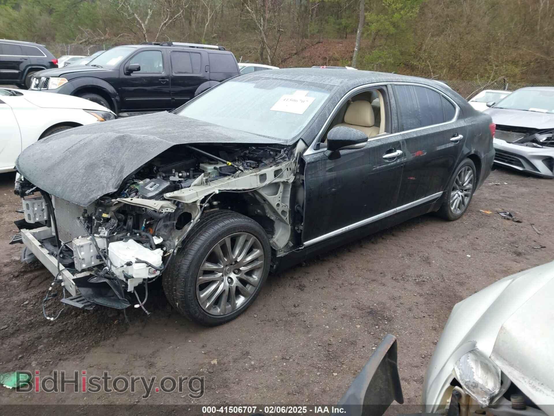 2013 LEXUS LS 460 - VIN: JTHGL5EF7D5050823 - Photo 2