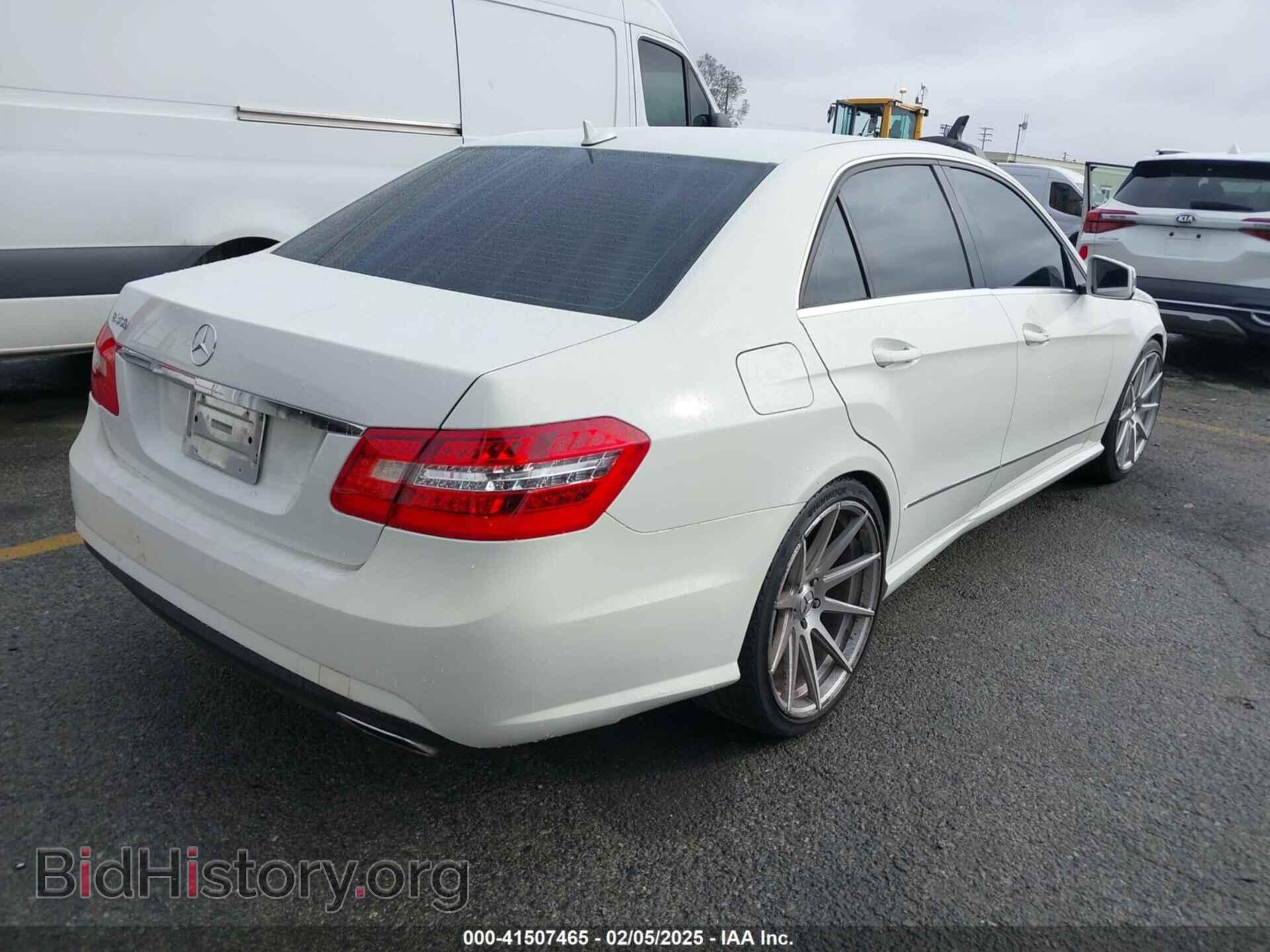 2010 MERCEDES-BENZ E-CLASS - VIN: WDDHF5GB9AA022330 - Фото 4