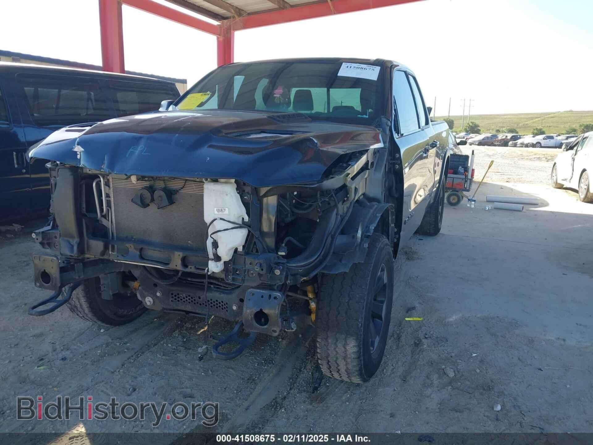 2019 RAM 1500 - VIN: 1C6SRFET7KN831707 - Photo 2