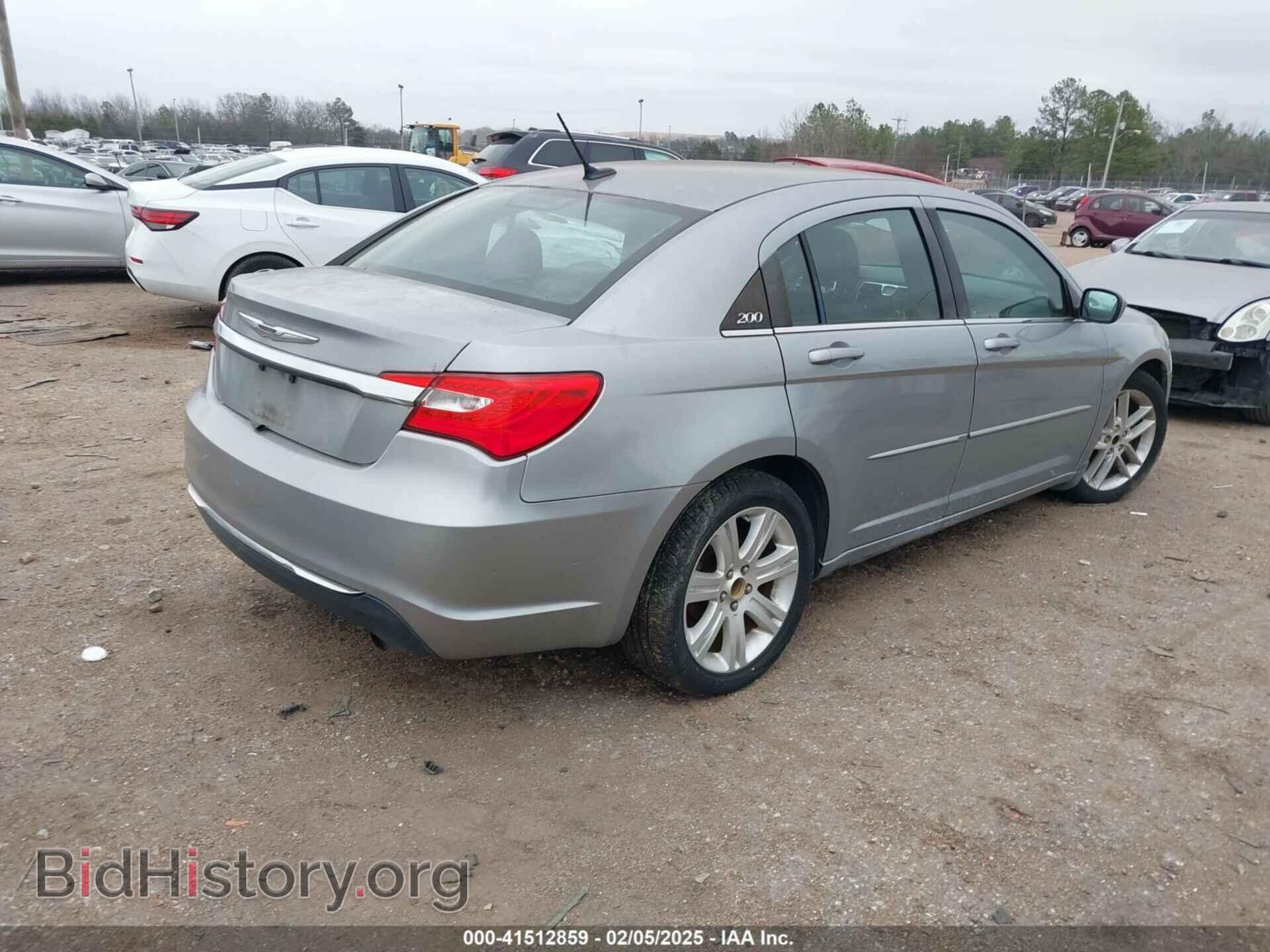 2013 CHRYSLER 200 - VIN: 1C3CCBBB0DN732088 - Фото 4