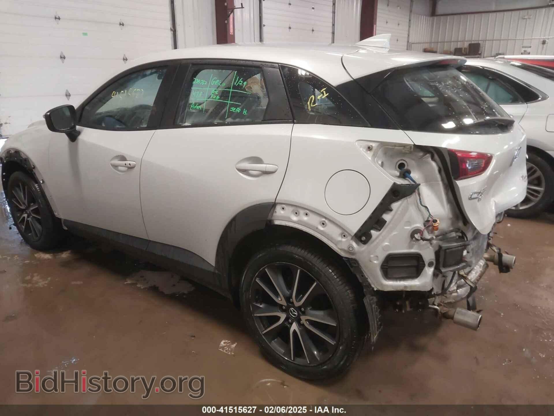 2018 MAZDA CX-3 - VIN: JM1DKFC74J0313173 - Фото 3