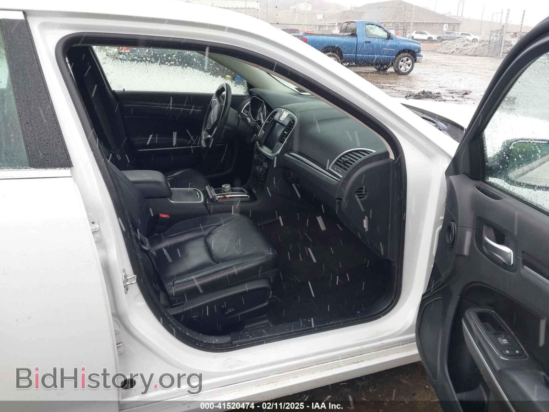 2017 CHRYSLER 300 - VIN: 2C3CCARG5HH527103 - Фото 5
