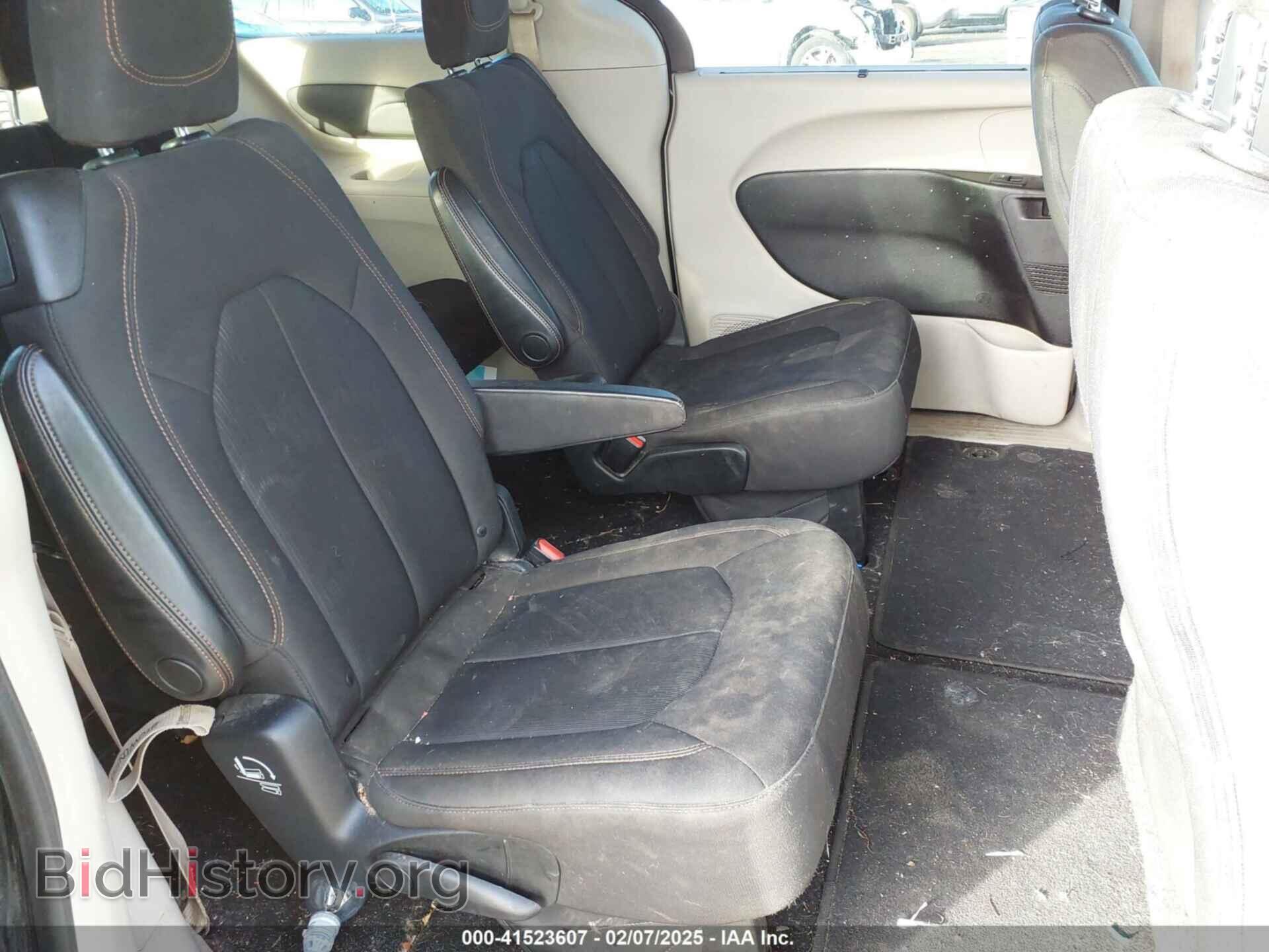 2018 CHRYSLER PACIFICA - VIN: 2C4RC1FG4JR277766 - Фото 8