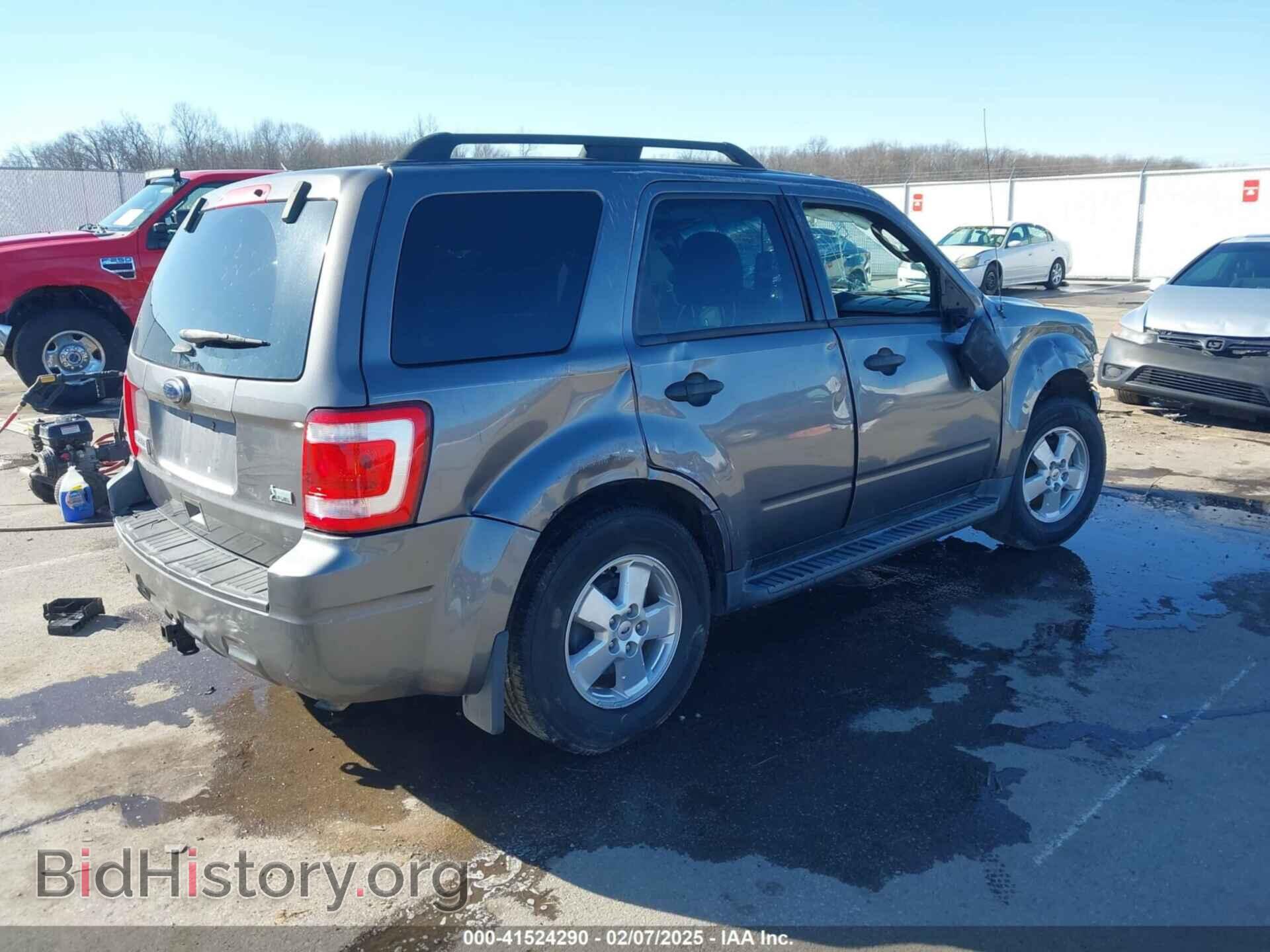2011 FORD ESCAPE - VIN: 1FMCU0DG3BKA73620 - Фото 4