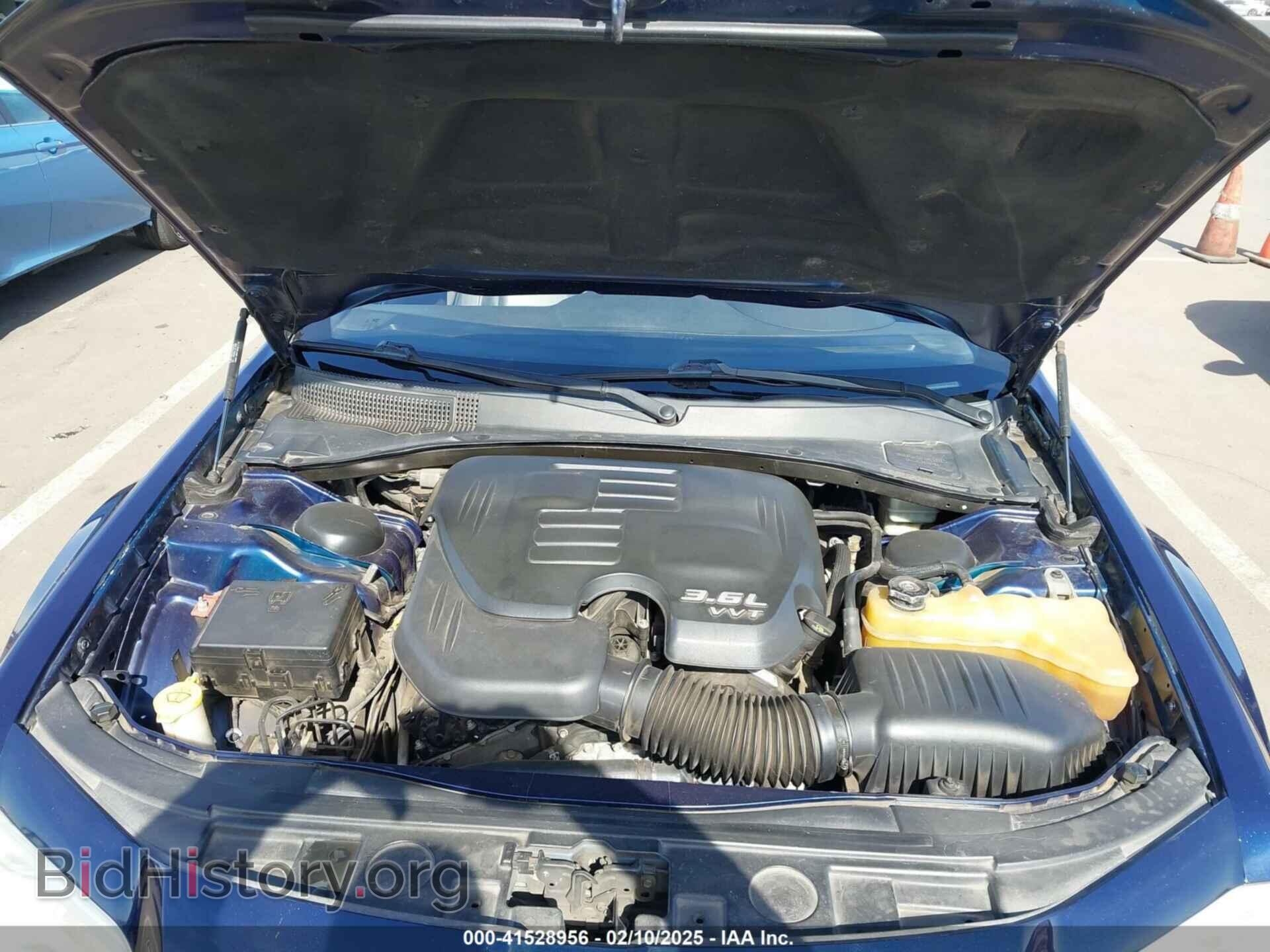 2014 CHRYSLER 300 - VIN: 2C3CCAAG9EH382767 - Фото 10