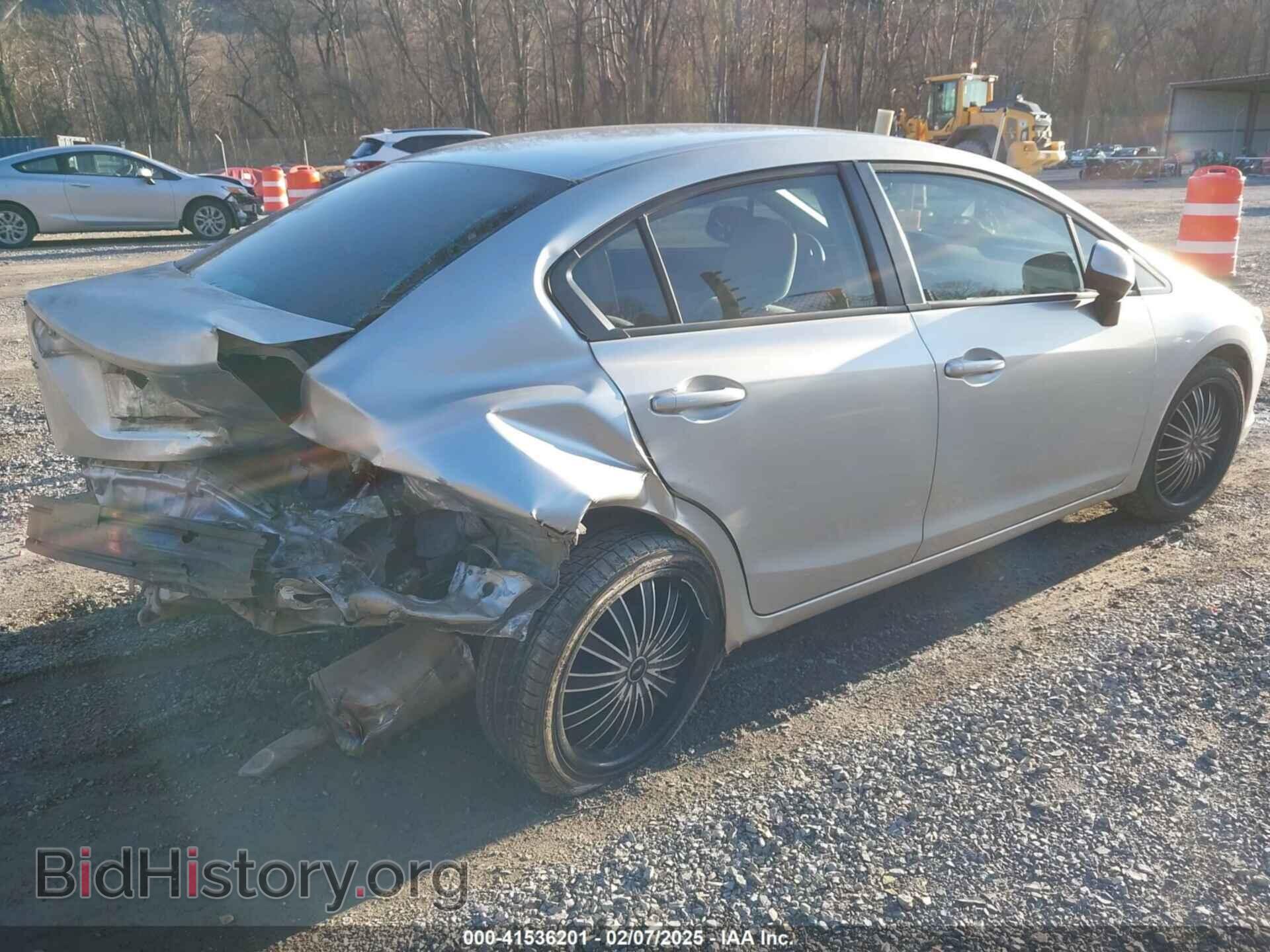2012 HONDA CIVIC - VIN: 2HGFB2F57CH319433 - Фото 4