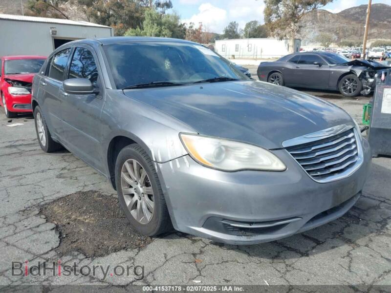 2012 Chrysler 200 Touring (VIN 1C3CCBBB2CN155062) — фото 1 из 13, IAAI, повреждение: левый бок