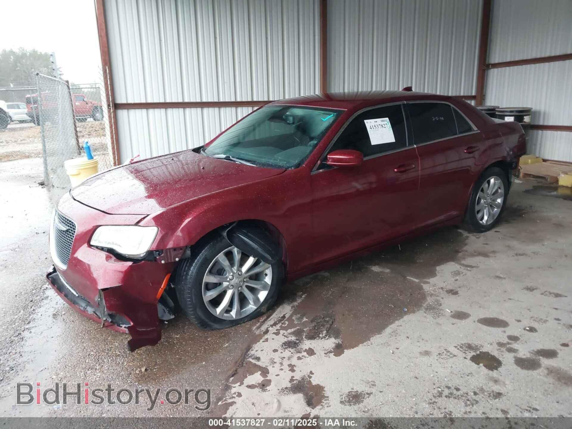 2018 CHRYSLER 300 - VIN: 2C3CCARG4JH194656 - Фото 2