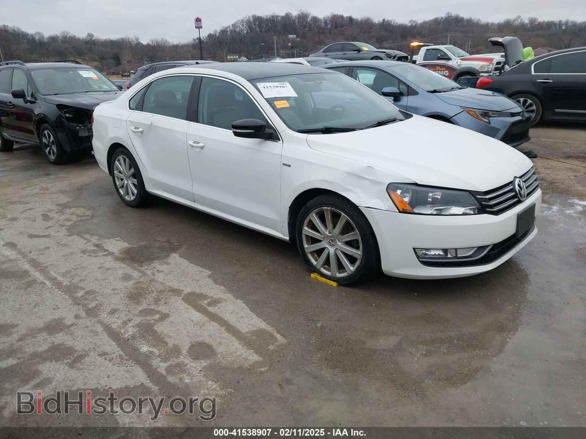Фотография 1VWBS7A3XFC036366 - VOLKSWAGEN PASSAT 2015