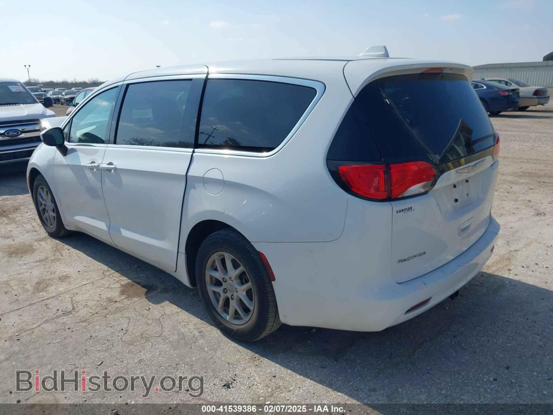 2017 CHRYSLER PACIFICA - VIN: 2C4RC1CG1HR725671 - Фото 3