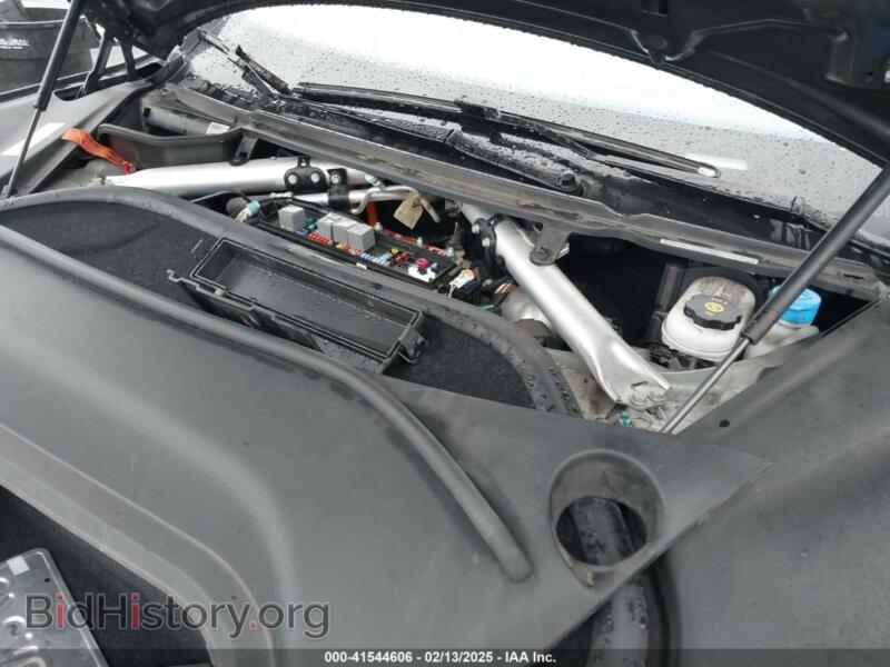 2016 Tesla MODEL S (VIN 5YJSA1E26GF120371) — фото 10 из 17