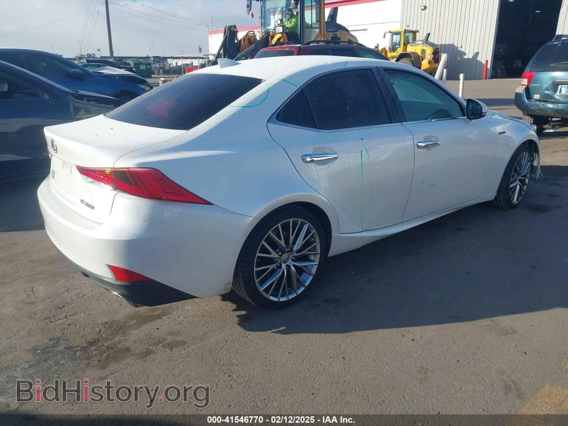 2017 LEXUS IS 200T - VIN: JTHBA1D22H5044389 - Фото 4