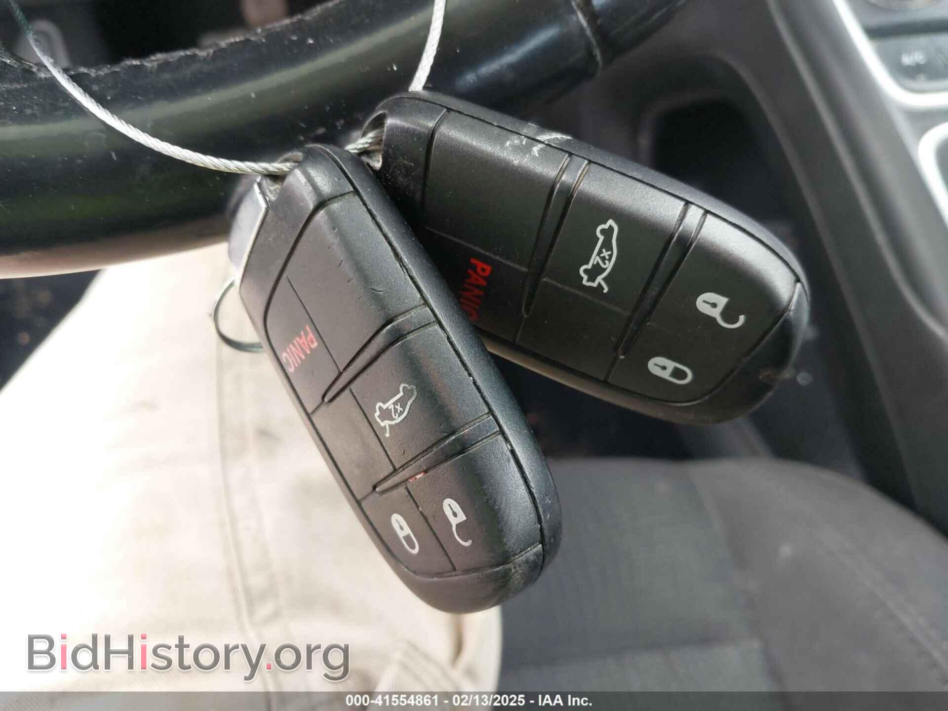 2015 CHRYSLER 200 - VIN: 1C3CCCAB6FN684798 - Фото 11