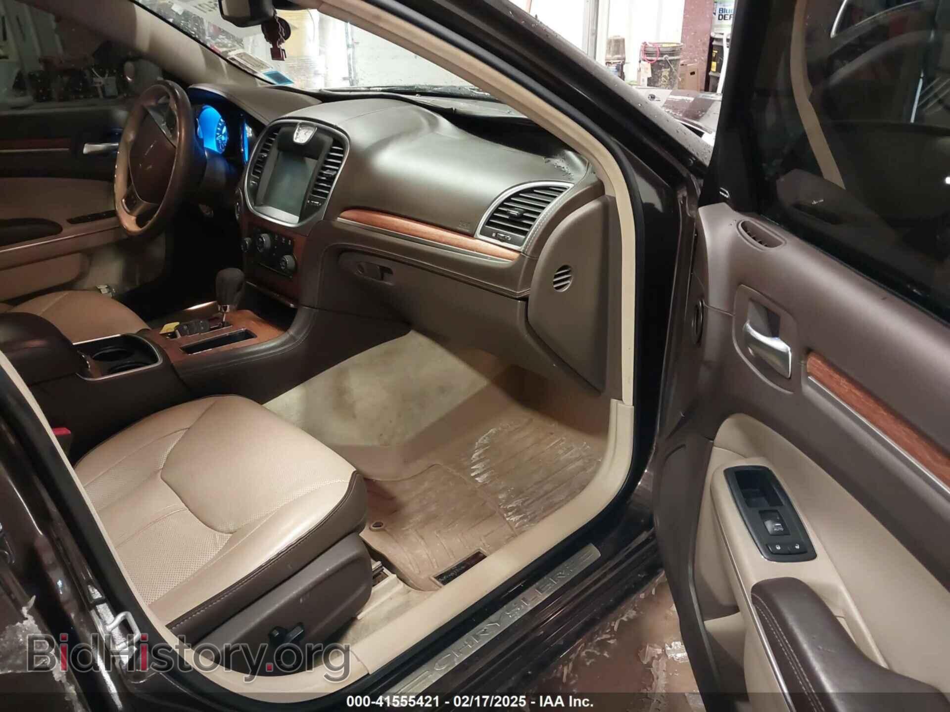 2012 CHRYSLER 300C - VIN: 2C3CCAST7CH314282 - Фото 5