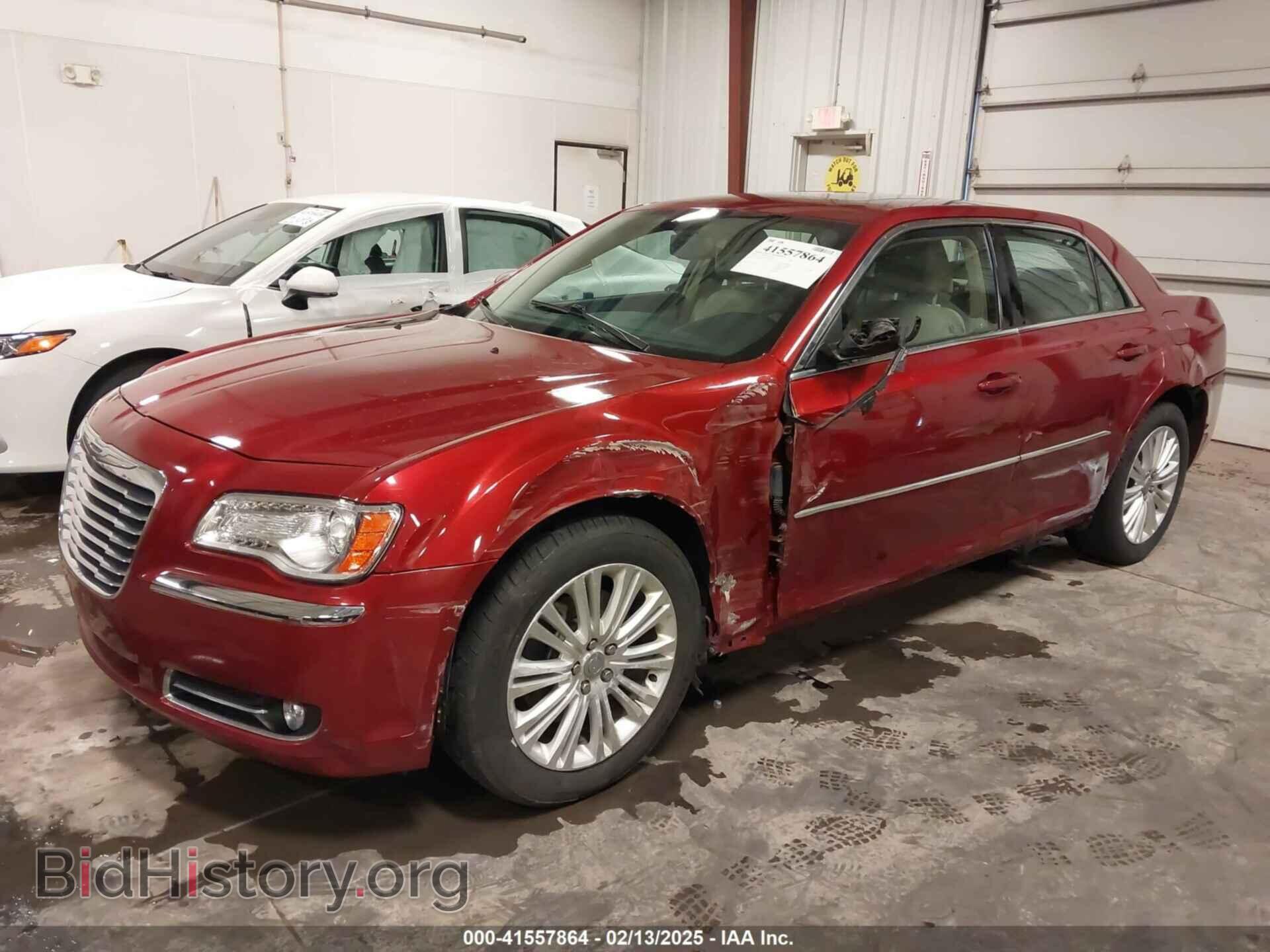 2014 CHRYSLER 300 - VIN: 2C3CCARG7EH179428 - Фото 2