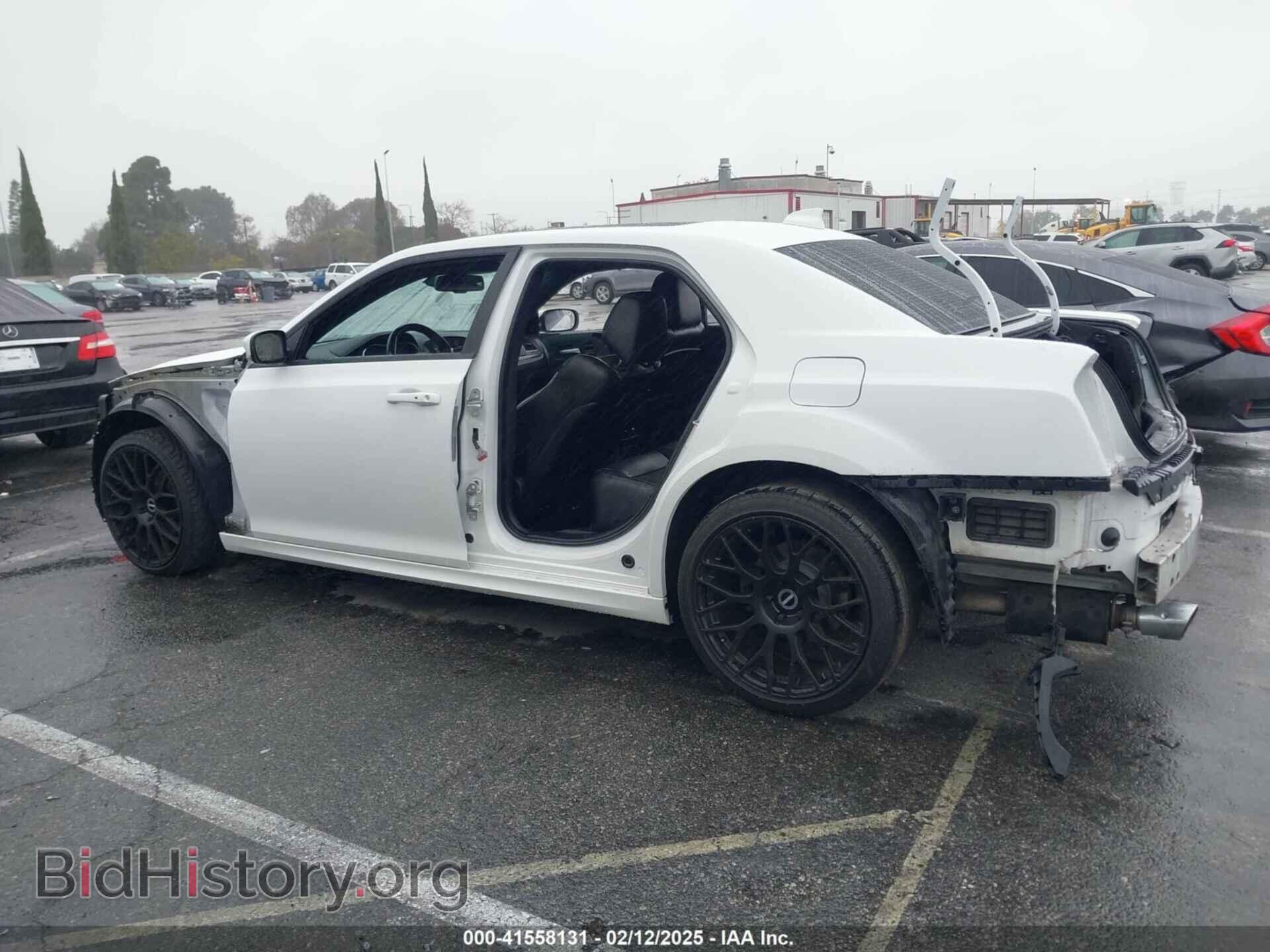 2018 CHRYSLER 300 - VIN: 2C3CCABT6JH319941 - Фото 13